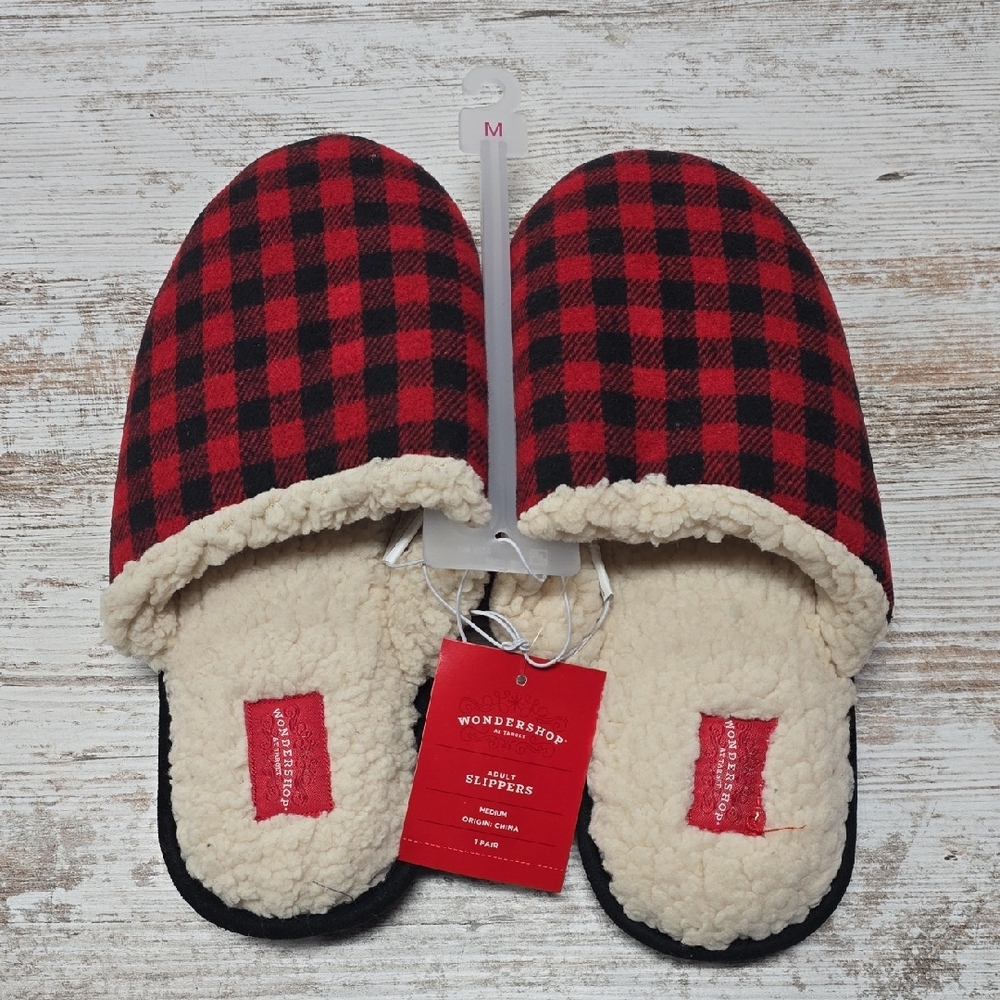 Wondershop Red and Black Checkered Slippers - Medium